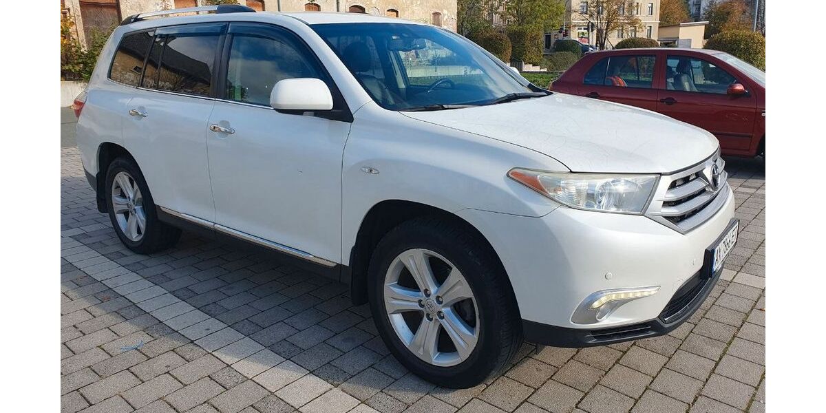 Toyota Highlander 248.000 km 12.300 &euro; Reichenbach im Vogtland 08468