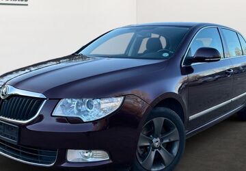 Skoda Superb 234.000 km 3.950 &euro; Neumark OT Schönbach 08496
