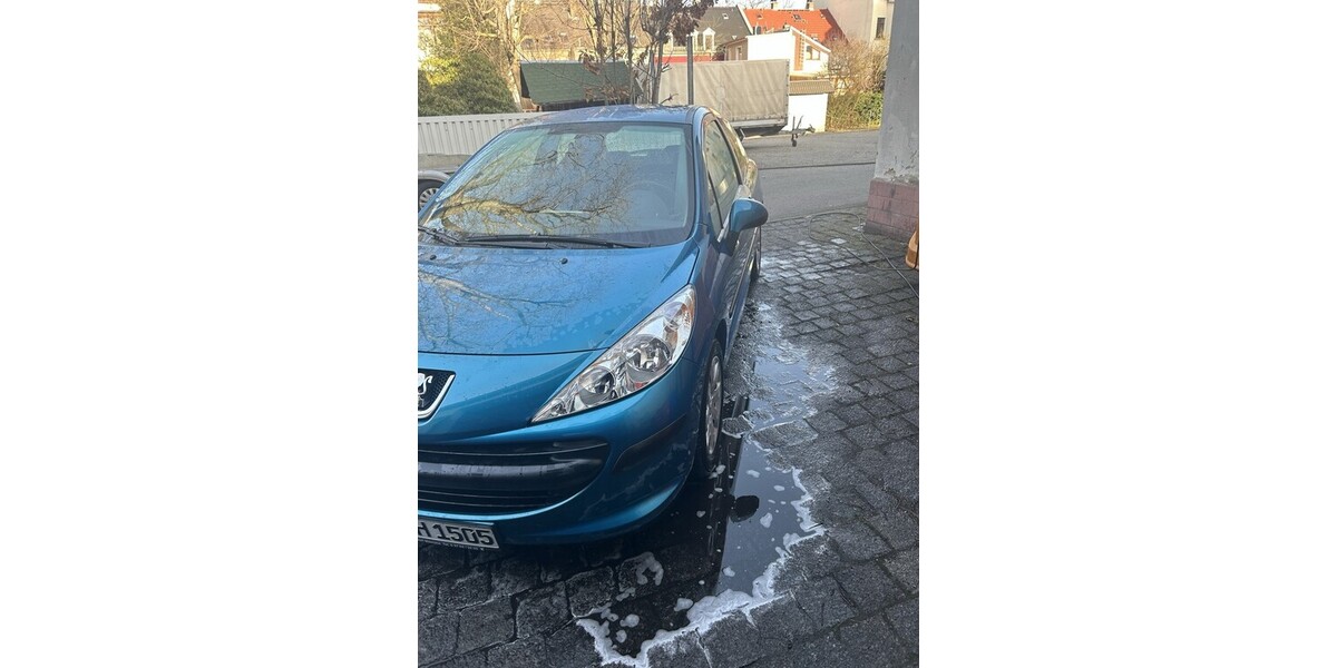 Peugeot 207 65.000 km 4.500 &euro; Meerane 08393