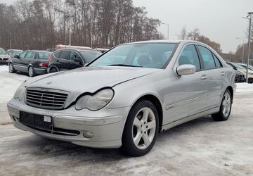 Mercedes-Benz C 180 175.167 km 1.480 &euro; Zwickau 08056