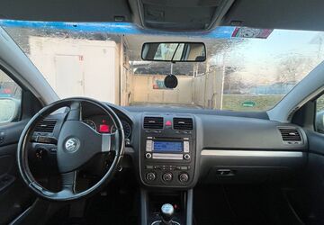 VW Golf 194.000 km 2.600 &euro; Zwickau 08056