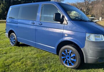 VW T5 Transporter 183.250 km 6.990 &euro; Rebesgrün 08209