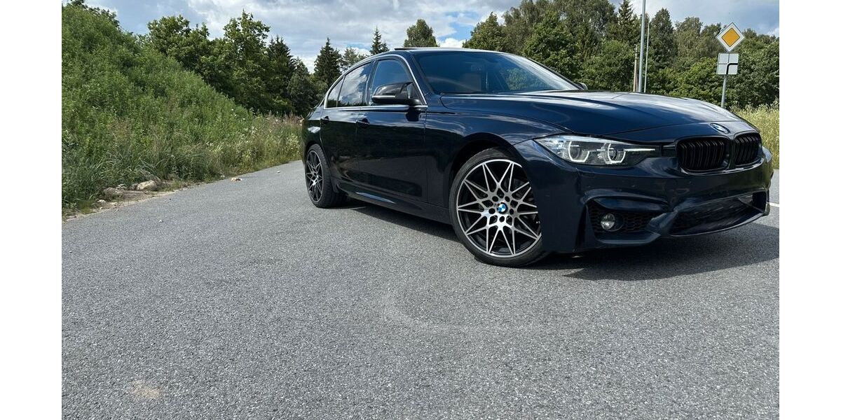 BMW 330 111.000 km 15.500 &euro; Radviliskis 82154