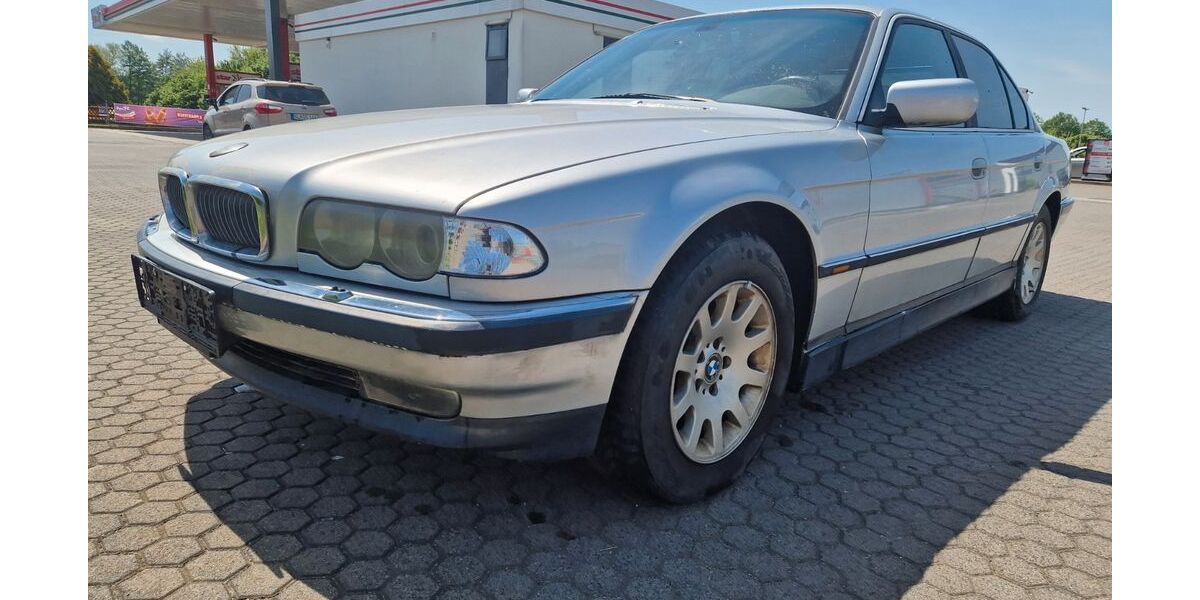 BMW 735 125.400 km 13.800 &euro; Schmölln 04626