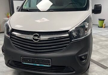 Opel Vivaro 93.000 km 13.400 &euro; Gersdorf 09355