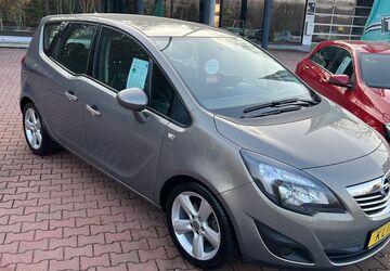 Opel Meriva 73.560 km 6.990 &euro; Aue 08280