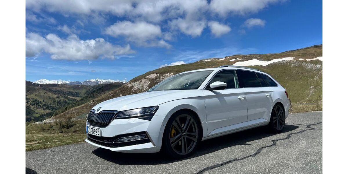 Skoda Superb 63.000 km 25.000 &euro; Zwickau 08064