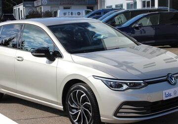 VW Golf 42.952 km 26.979 &euro; Limbach-Oberfrohna 09212