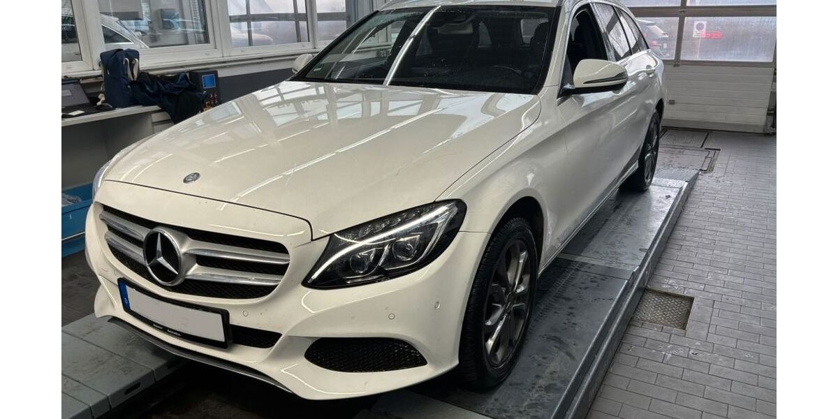 Mercedes-Benz C 200 146.434 km 15.250 &euro; Zwickau 08060