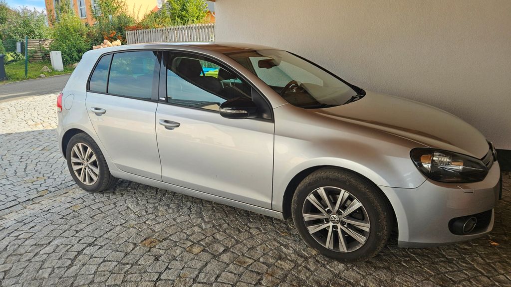 VW Golf 201.000 km 7.500 &euro; Aue 08280