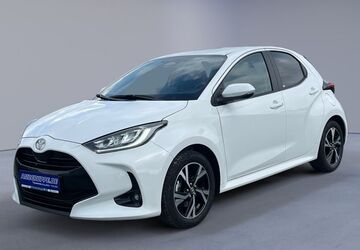 Toyota Yaris 7.715 km 23.390 &euro; Stollberg 09366