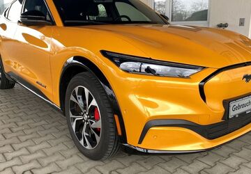 Ford Mustang Mach-E 14.449 km 51.790 &euro; Glauchau 08371