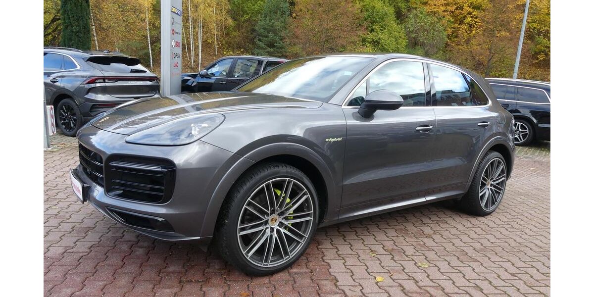 Porsche Cayenne 179.850 km 42.990 &euro; Schneeberg 08289